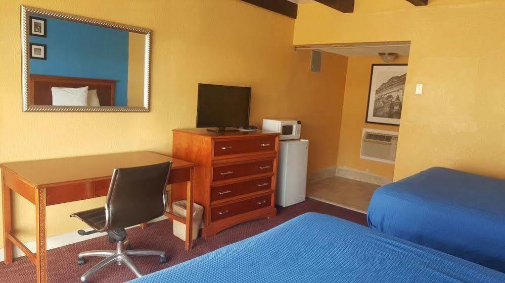 Glancy Motel Clinton Luaran gambar